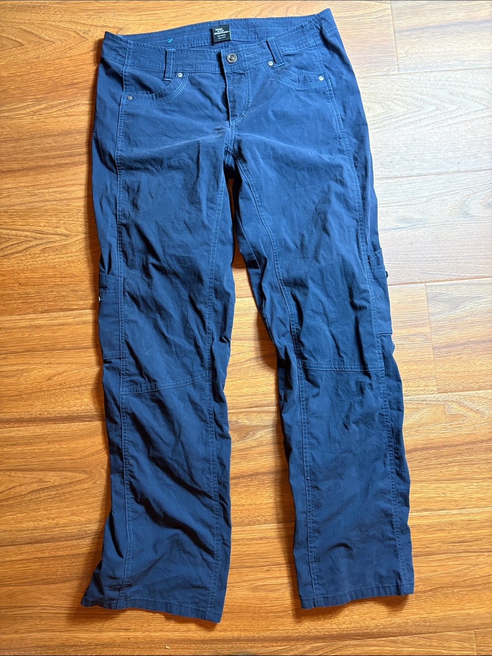Kuhl women’s size 10 Dark Navy Cargo Pants